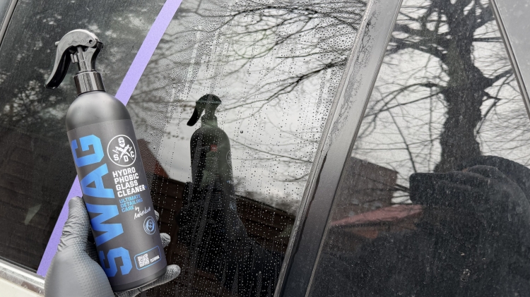 czyszczenie-konserwacja-szyb-niewidzialna-wycieraczka-swag-glass-cleaner